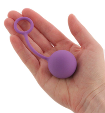 Silicone ball with retrieval ring